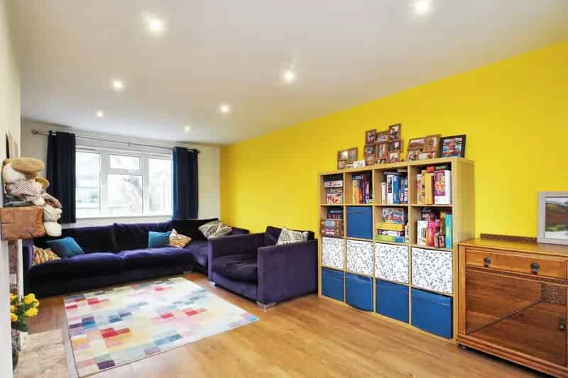 Four Bedroom Family Home Near Beeston Town Centre