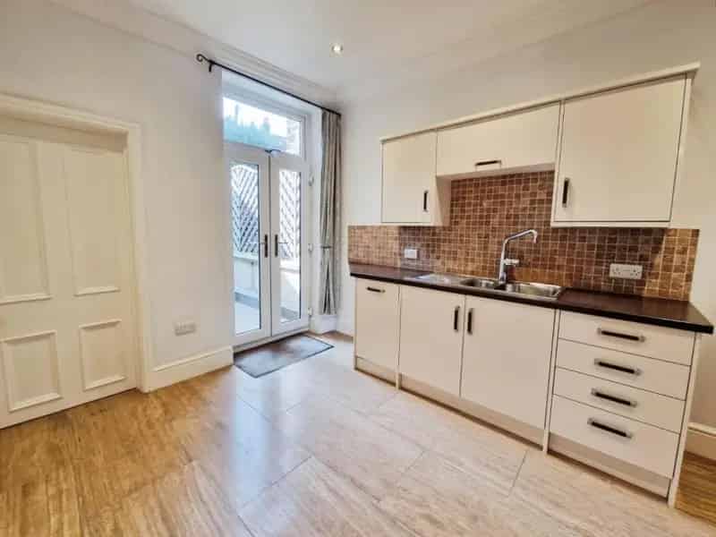 1 Bed Flat for Sale in Harrogate - No Onward Chain