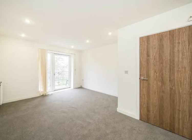 Modern Apartment near Acton Main Line Tube Station