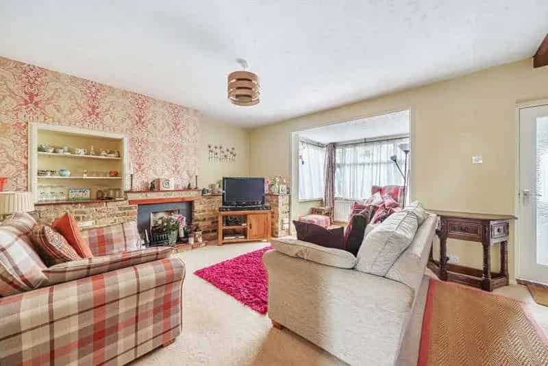 3 bed house for sale