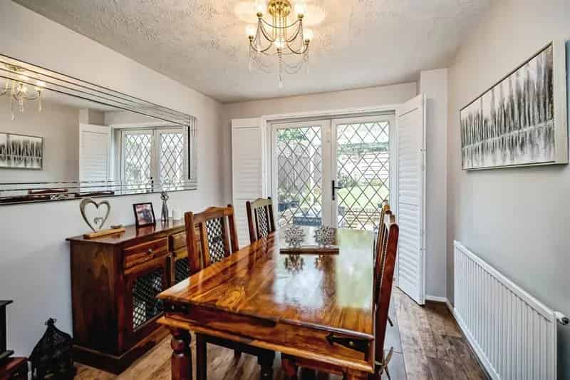 4 Bed Detached House Near Burnham Station  Excellent Schools
