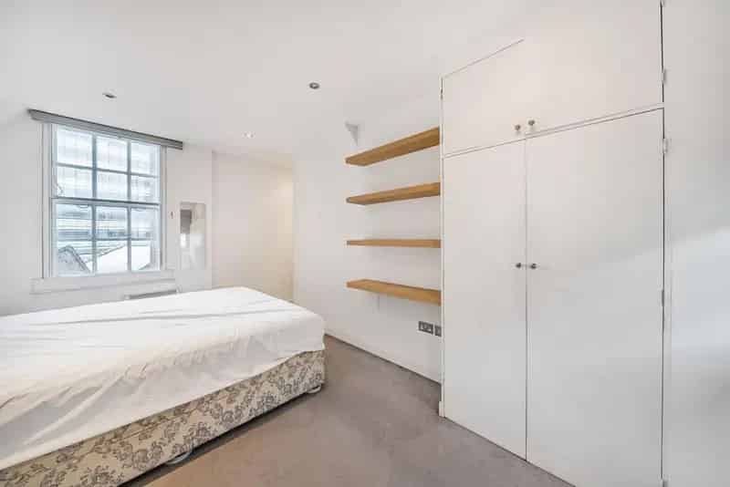 Spacious 3-Bedroom Apartment in Secure Building