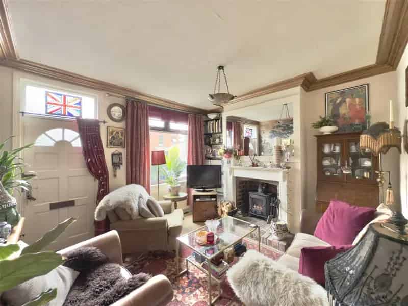 3 Bedroom Terrace House For Sale in Oakwell Barnsley