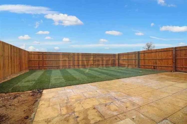 4 Bed Semi-Detached House For Sale