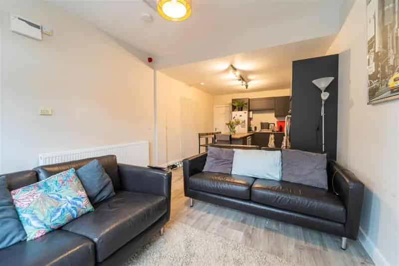 5 Bedroom Student House 2025 2026