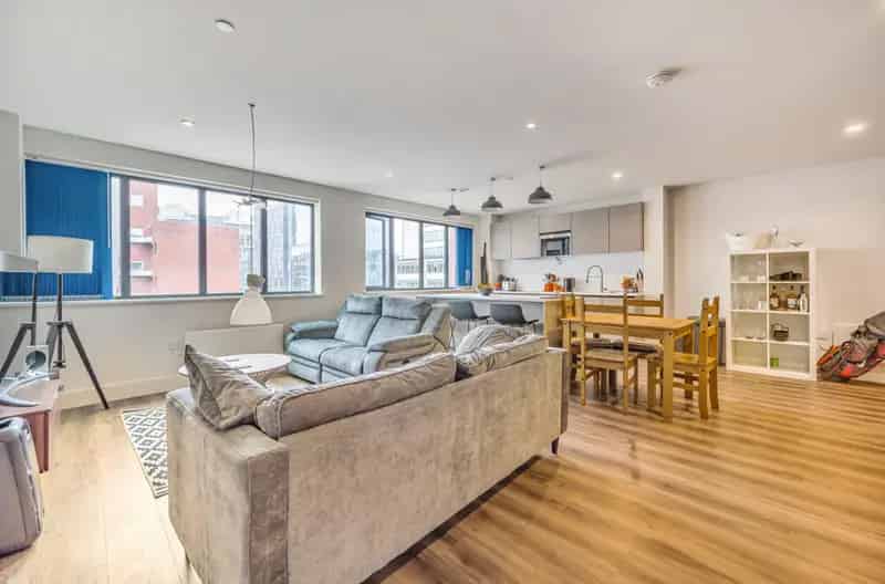 2 bedroom apartment
