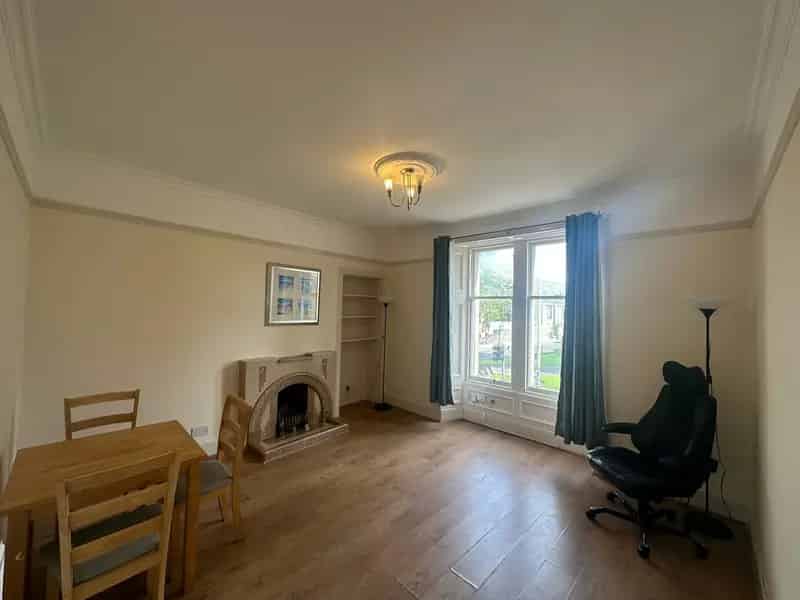 1 Bedroom Apartment Kirkcaldy Near Victoria Hospital