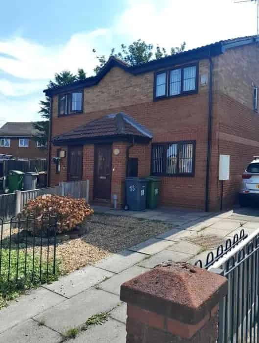 2 Bed Semi Detached House Rock Ferry