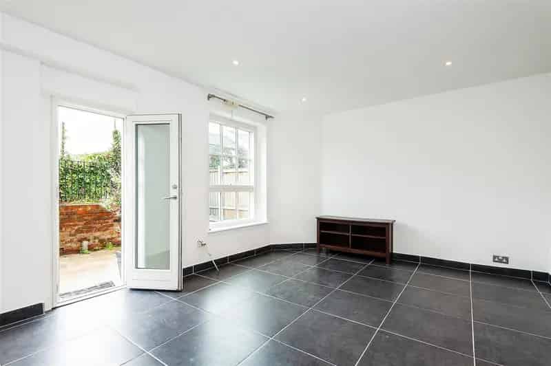 1 Bedroom Flat House to Rent in Bethnal Green