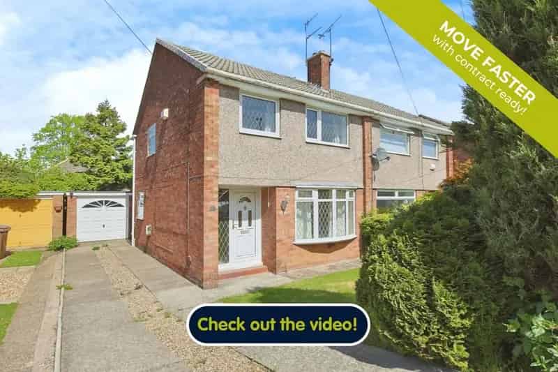 3 bedroom semi-detached house for sale