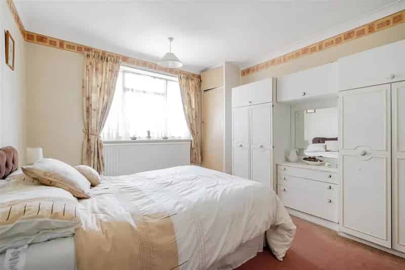 3 Bedroom Semi-Detached House for Sale Keynsham
