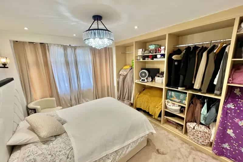 Three Bedroom House Leftley Estate Upney Station Chain Free