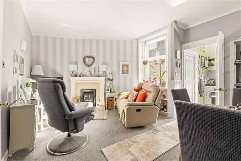 3 Bed Detached Victorian Villa - Sought After Location