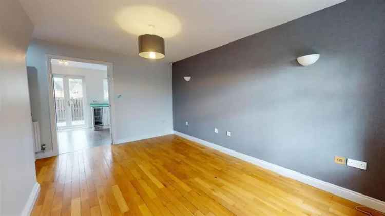 3 Bedroom Semi-Detached House to Rent