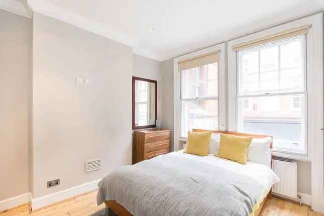 Flat to rent in Kensington High Street, Kensington, London W8