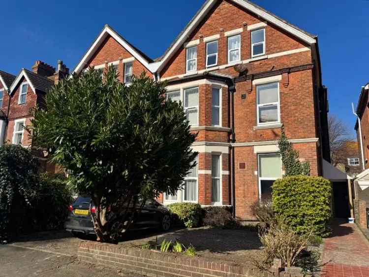 2 Bedroom Flat for Sale Folkestone Kent
