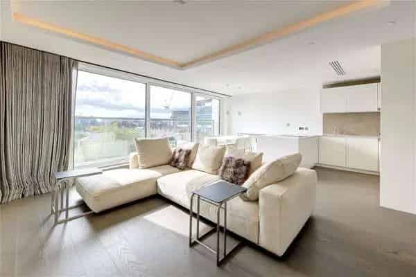 Luxury 2-Bed Apartment Benson House 24hr Concierge Parking Gym Pool