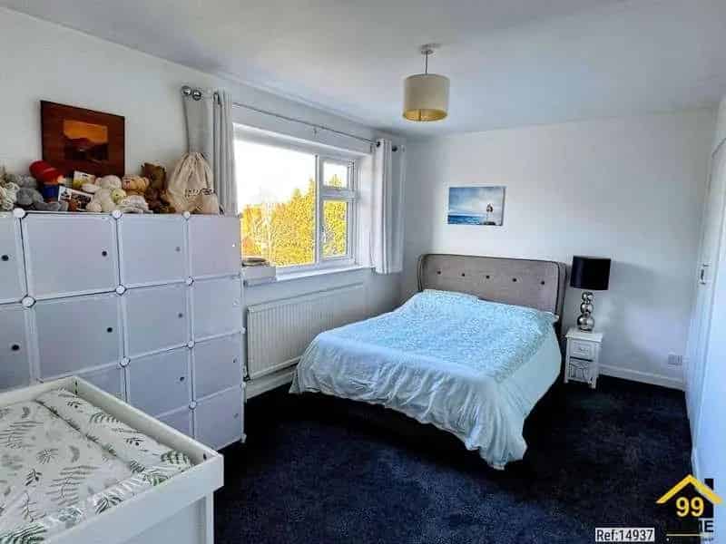 5 Bed House for Sale Hereford City Family Home