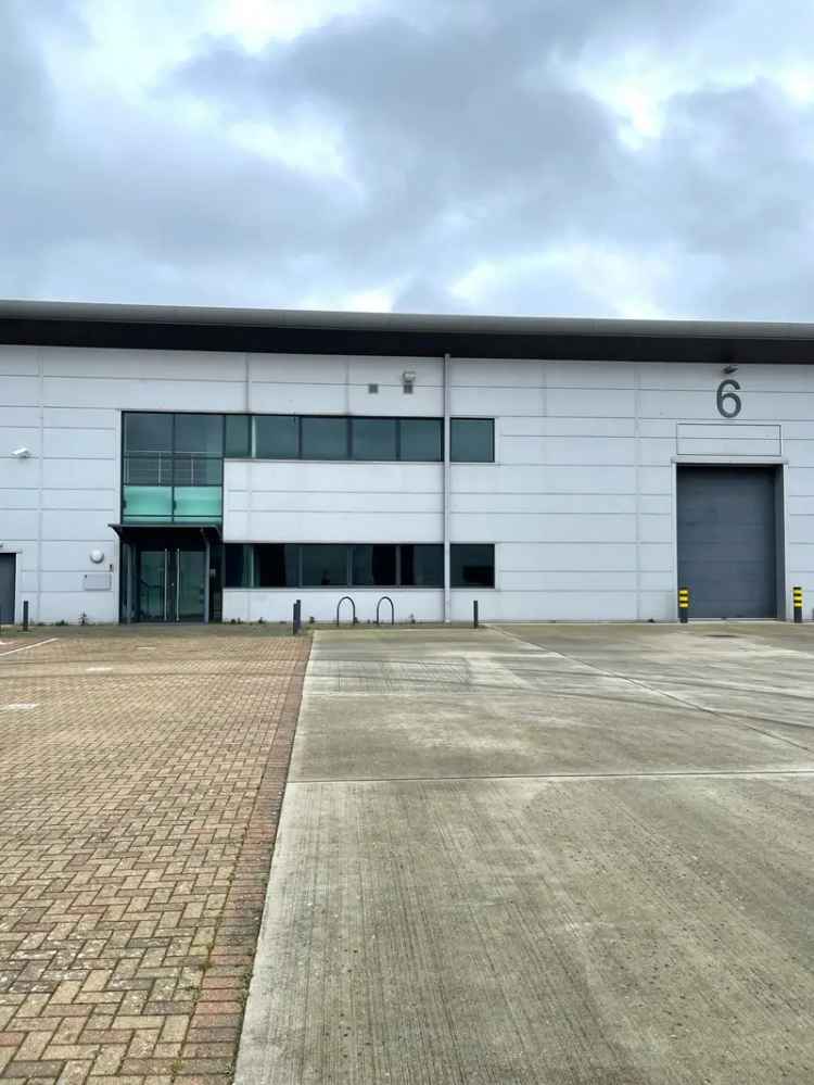 Industrial For Rent in London, England