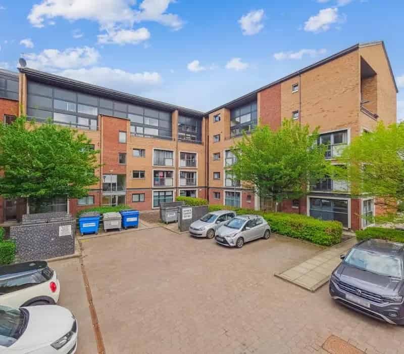 2 Bedroom Flat to Rent Finnieston - Modern Apartment
