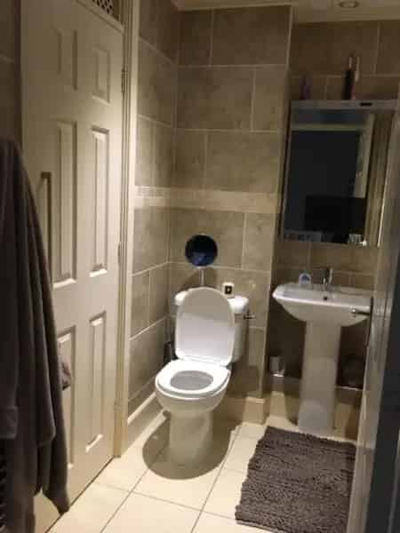 2 Bedroom House with Great Transport Links