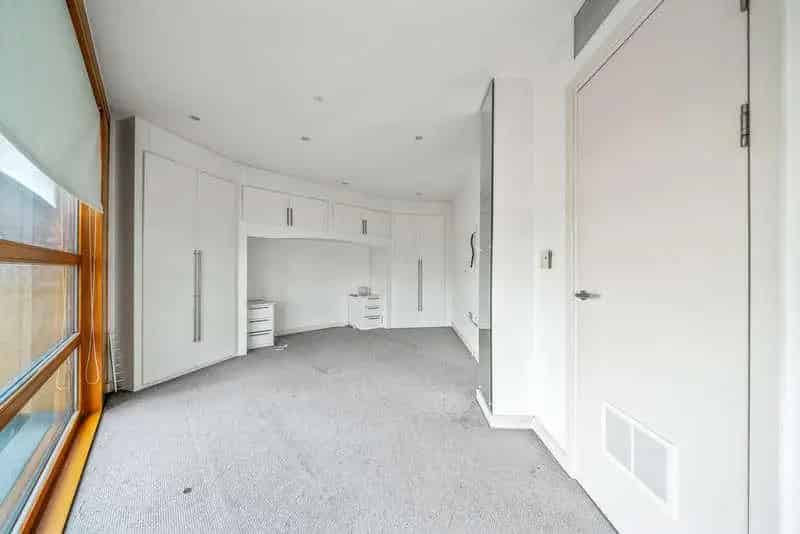 3 Bed Flat for Sale Battersea Riverside Falcon Wharf