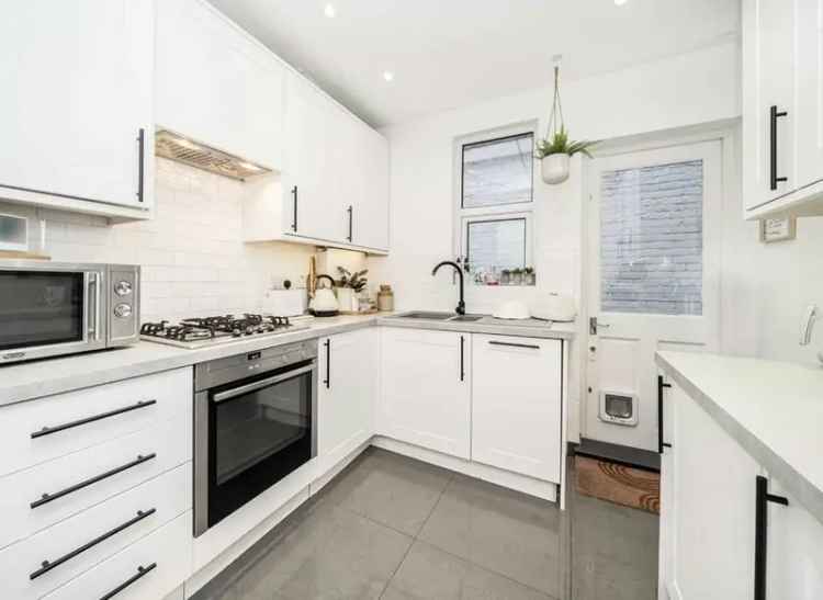 2-Bedroom Garden Flat Kensal Rise Central London