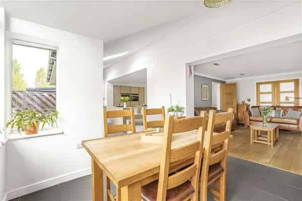 Modern Detached House in Whichford with Open Plan Living and Country Views