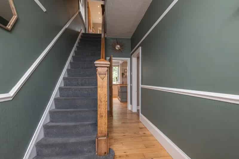 3 Bedroom House For Sale Spacious Attic Conversion