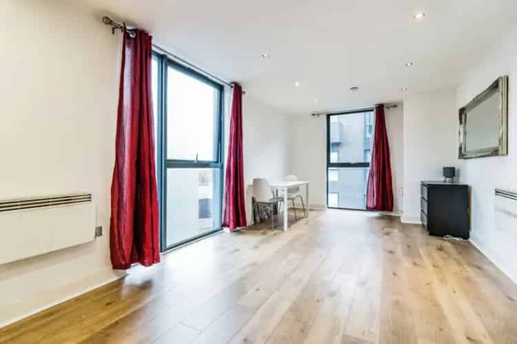 2 Bedroom Flat for Sale Manchester M4 - Cube Development