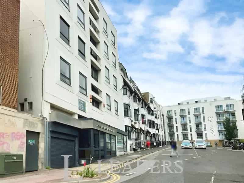 3 Bedroom Luxury Apartment to Rent - Students Welcome