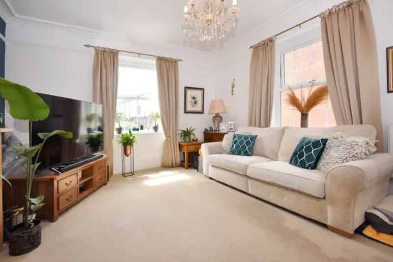 Two Bedroom End Terraced House Horbury WF4