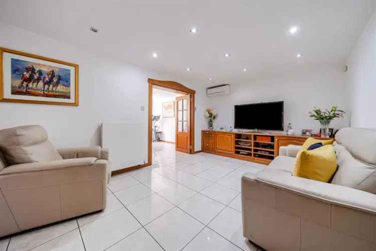 4 Bedroom Detached House For Sale Near Popular Schools