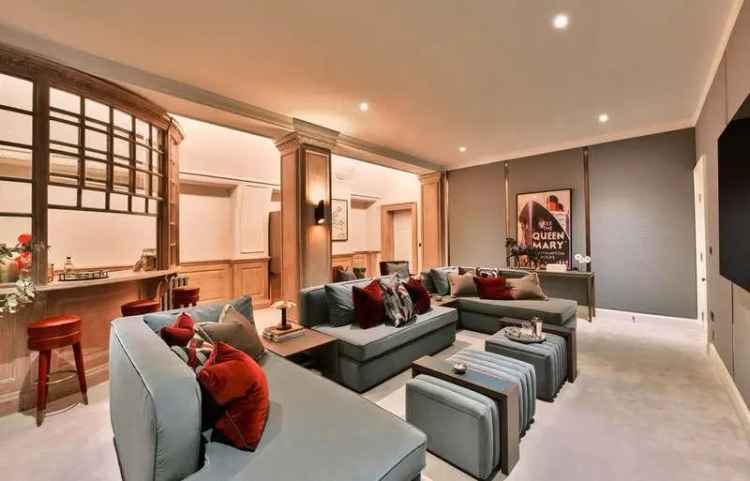 5 Bedroom House for Sale in Westminster London