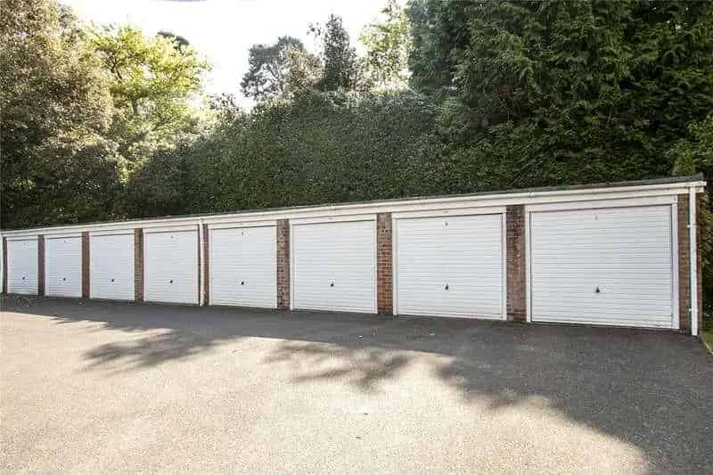 3 bed flat for sale