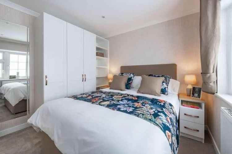 2 Bed Fully Furnished Park Home for Sale