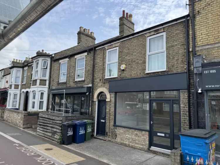 575 sq ft Retail Unit Mitchams Corner No Business Rates