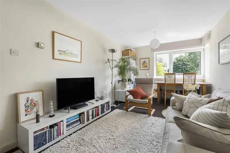 1 Bedroom Apartment Near River Cam