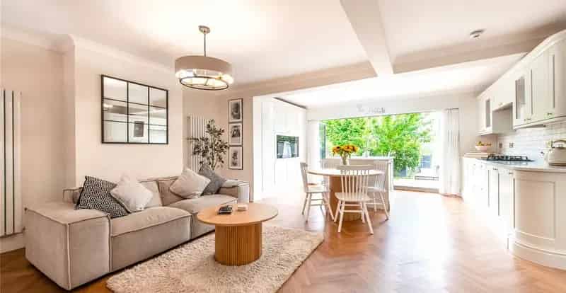 3 Bedroom House for Sale Near East Farleigh Train Station