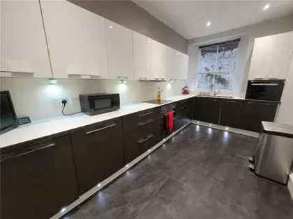 1 Bedroom Flat 69m² Aberdeen Furnished