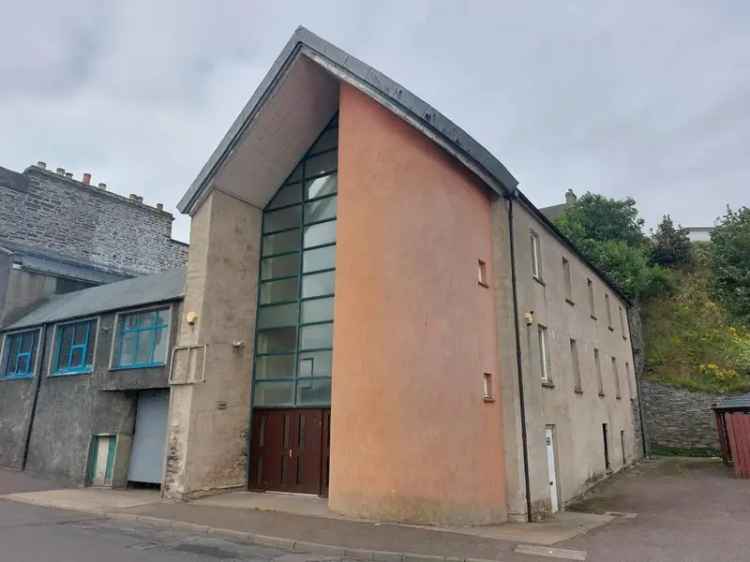 Wick Harbour Office: Three-Storey End Terrace with Harbour Views