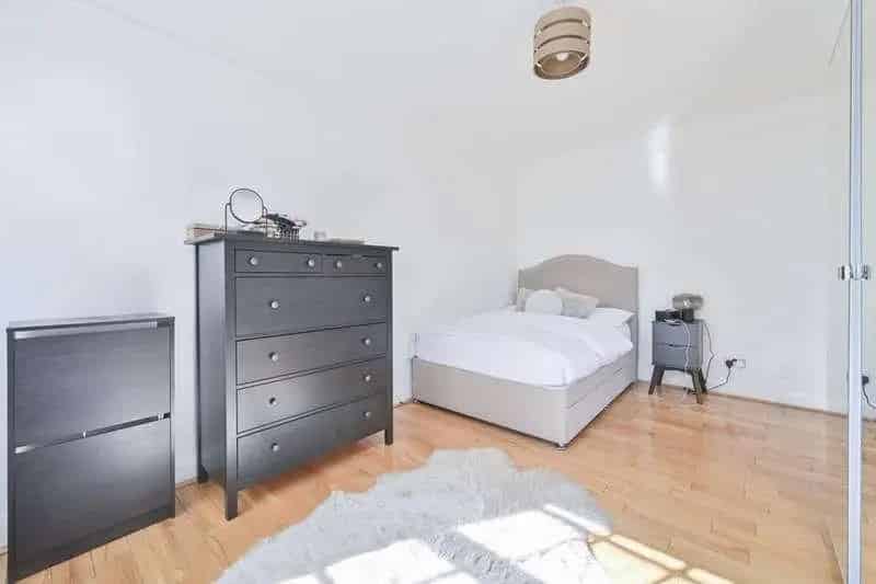 1 bed flat for sale
