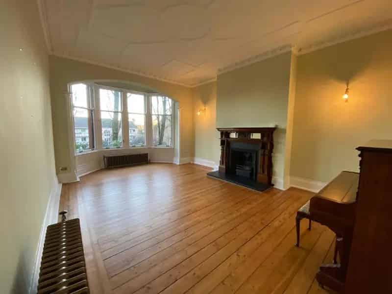 2 Bedroom Flat to Rent in Shawlands Glasgow