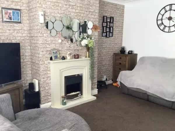 3 Bed Wheelchair Accessible Terraced House Pets Allowed Central Heating