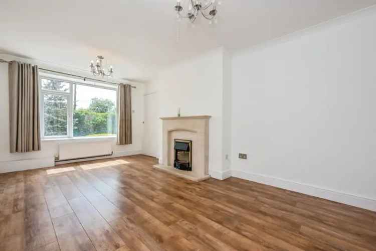 Three Bedroom Semi-Detached House South Ockendon