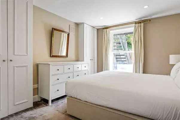 Morton Road, Islington, London, N1 3BE | Property for sale | Savills