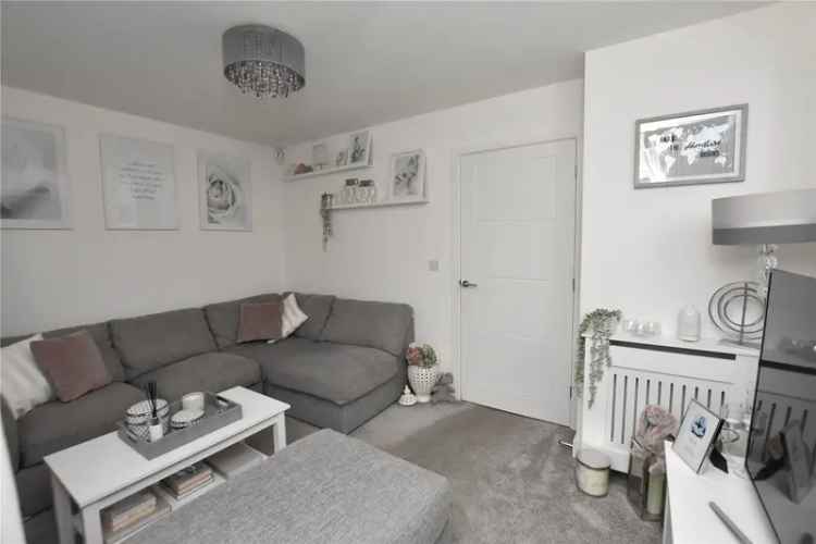 Two Bedroom End Town House in Apperley Bridge