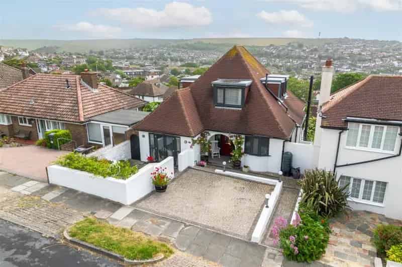 5 Bedroom Detached House for Sale Sea Views Saltdean