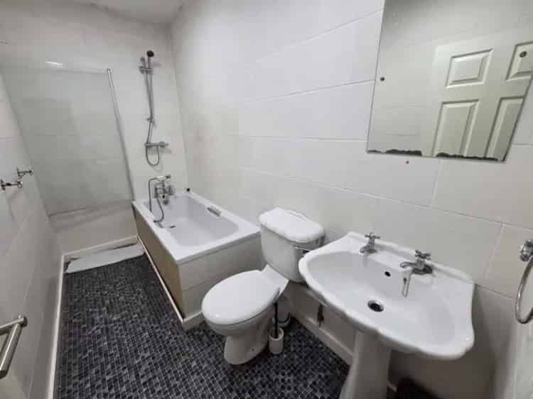 3 Bedroom House To Rent Available 2025