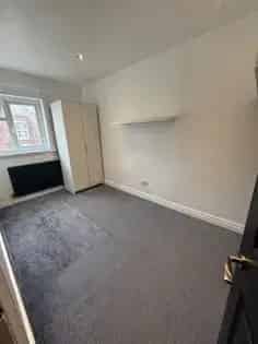 1 room house of 74 m² in Manchester